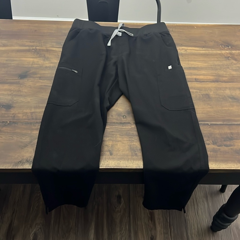Figs Black Livingston Scrub Pant Size L